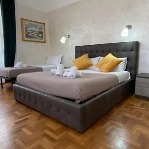cavour-44616.it-romehotels.com/